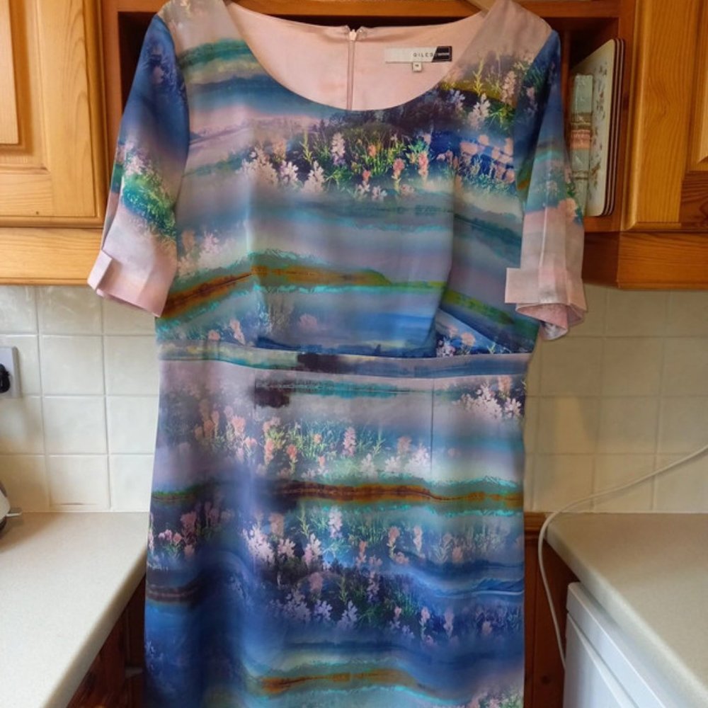 Giles edition Dress  size 16